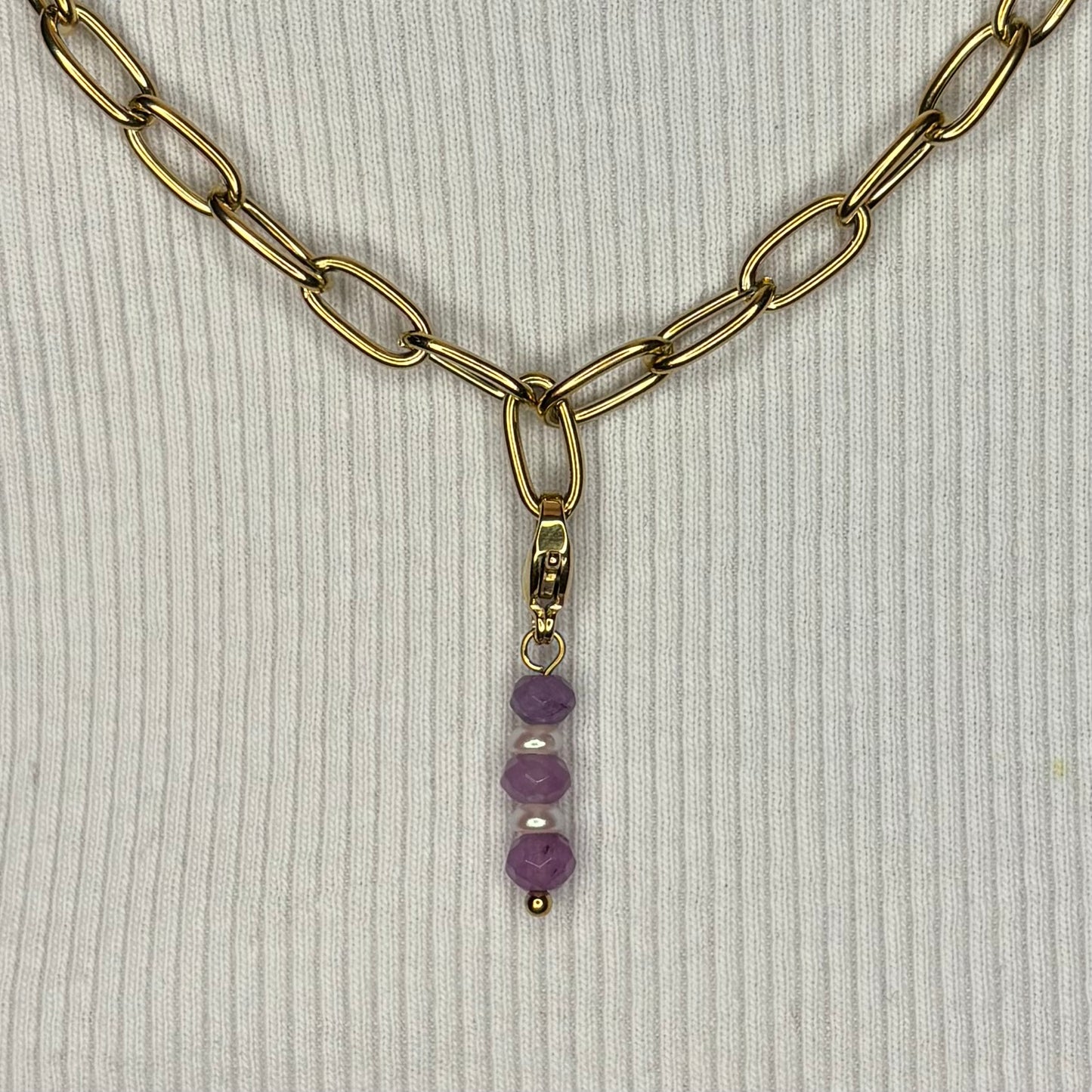 Charm Purple Pearls (Clip)