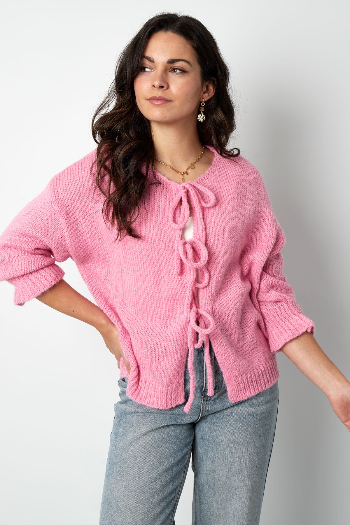 Cardigan Bow