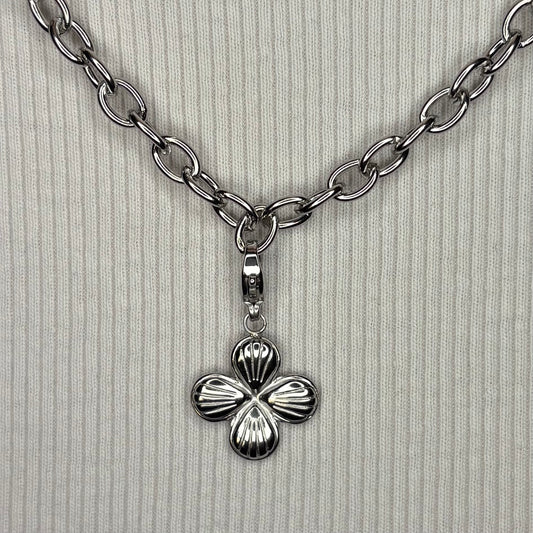 Charm Flower (Clip)