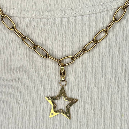 Charm Popstar (Clip)
