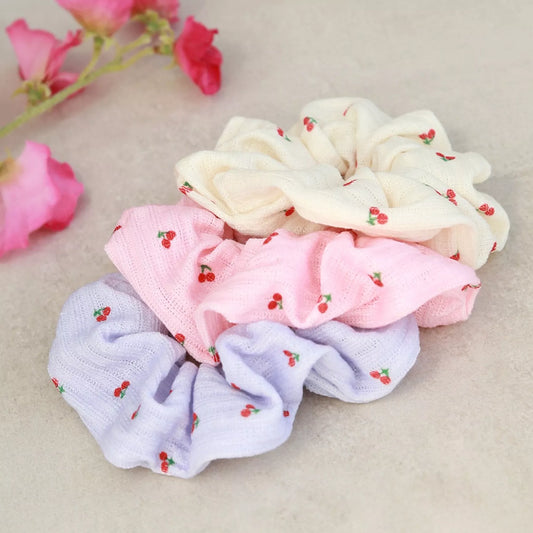 Scrunchie Cherry