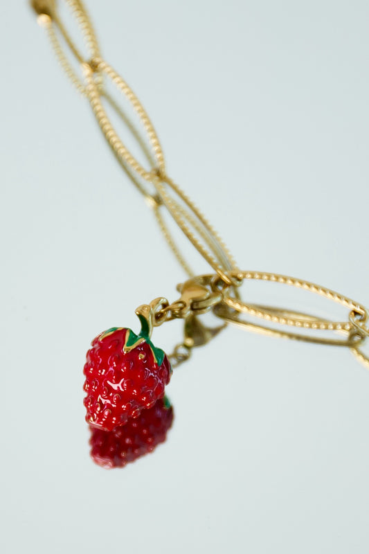 Charm Red Strawberry (Clip)