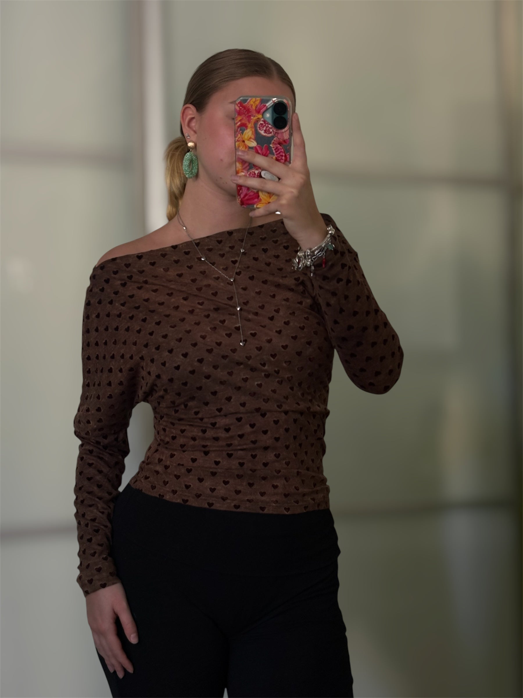 Longsleeve Hearts - Off Shoulder
