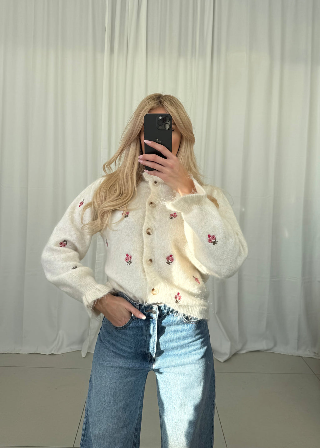 Cardigan Flora