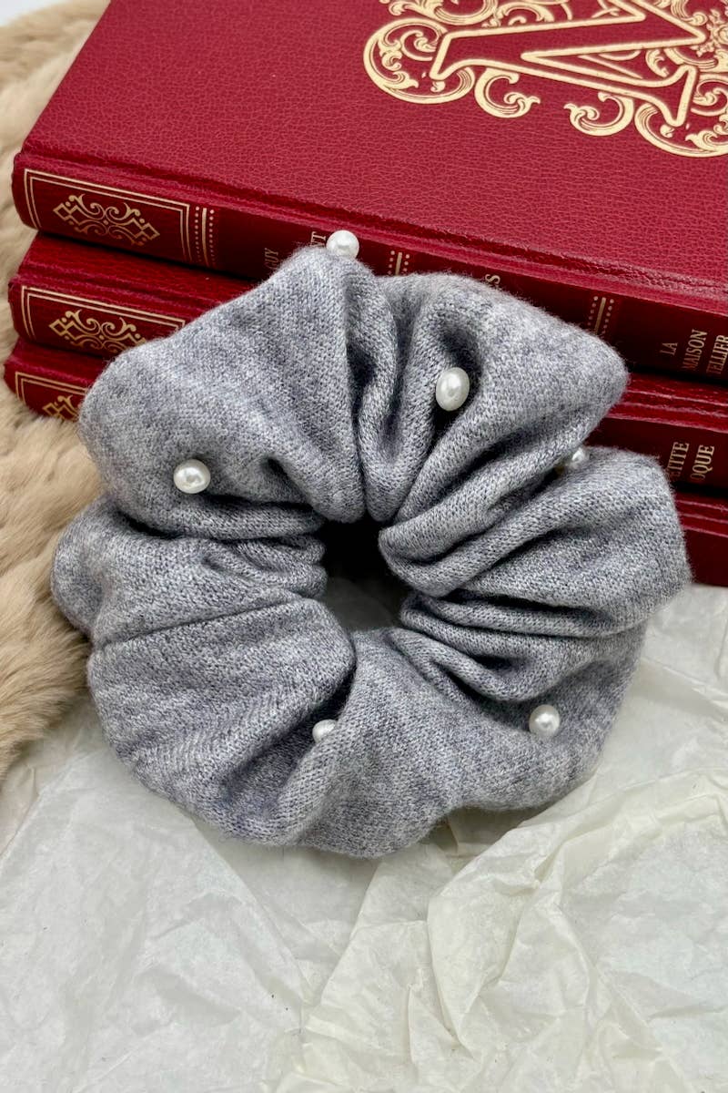 Scrunchie Pearls
